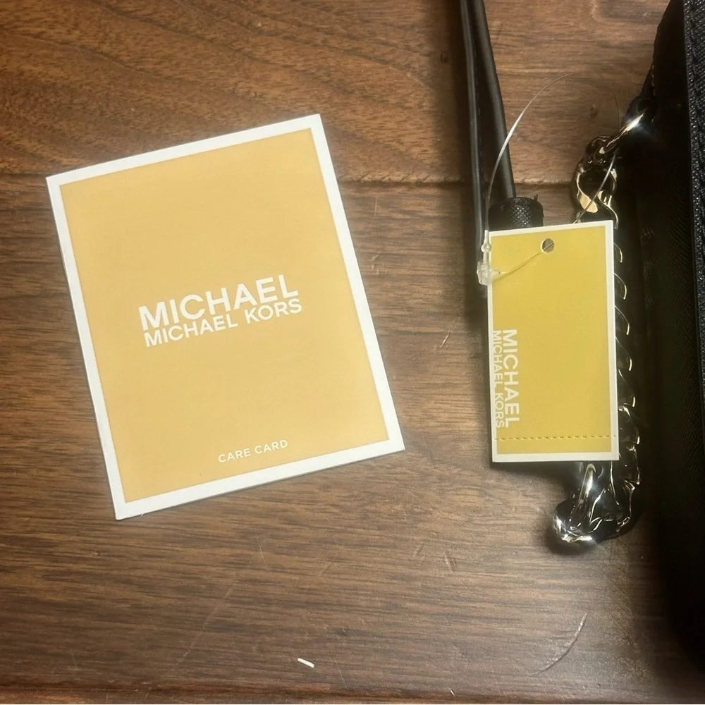 Michael Kors Jet Set Travel Large East/West Crossbody Black Purse NWT - Picture 4 of 14